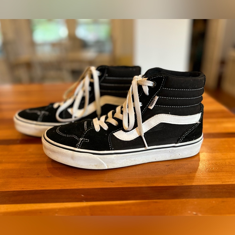 Women’s Vans High Tops - Black - Size 8.5
